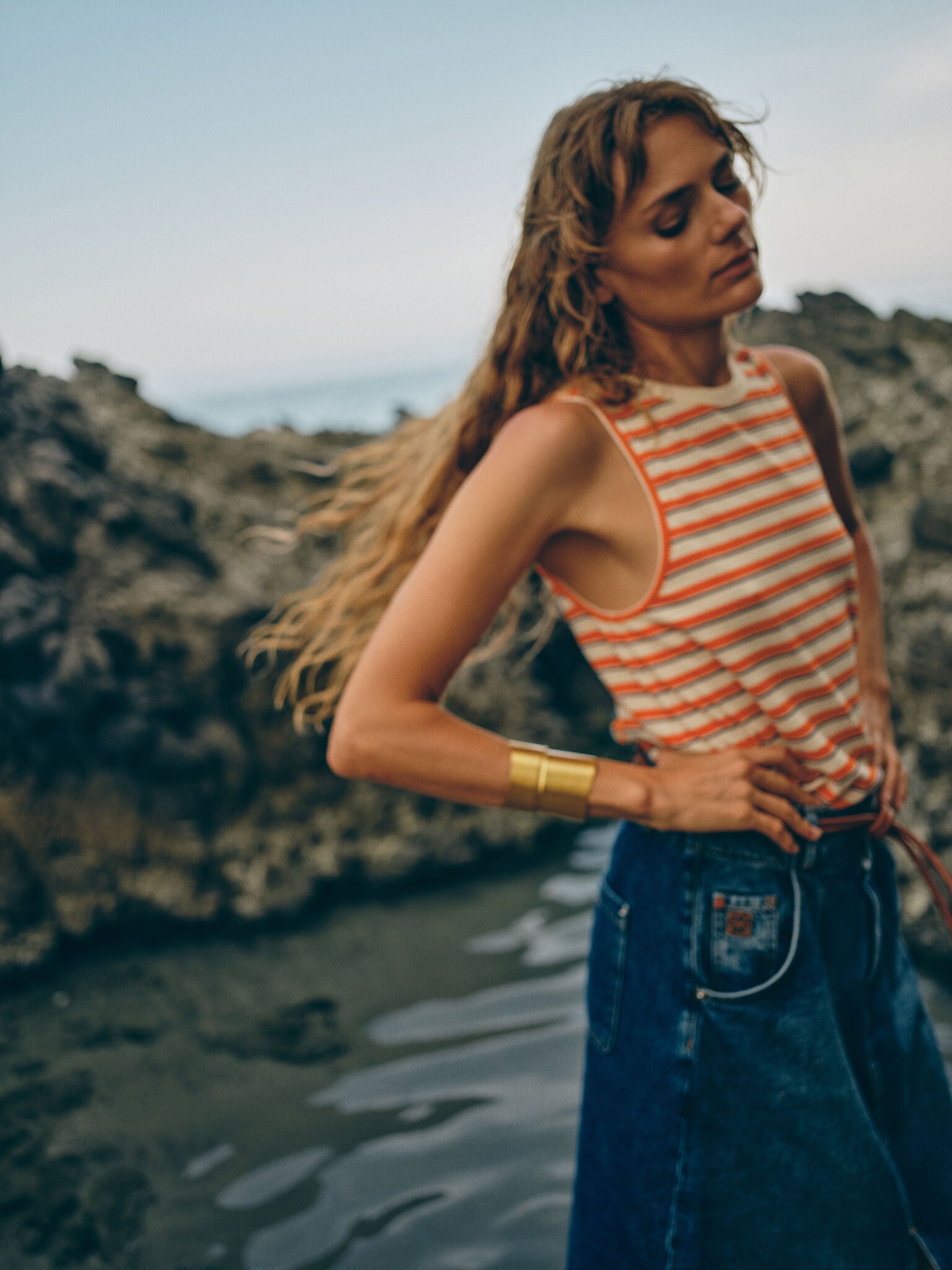 Modelshot / Medium Washed Blue / Detail